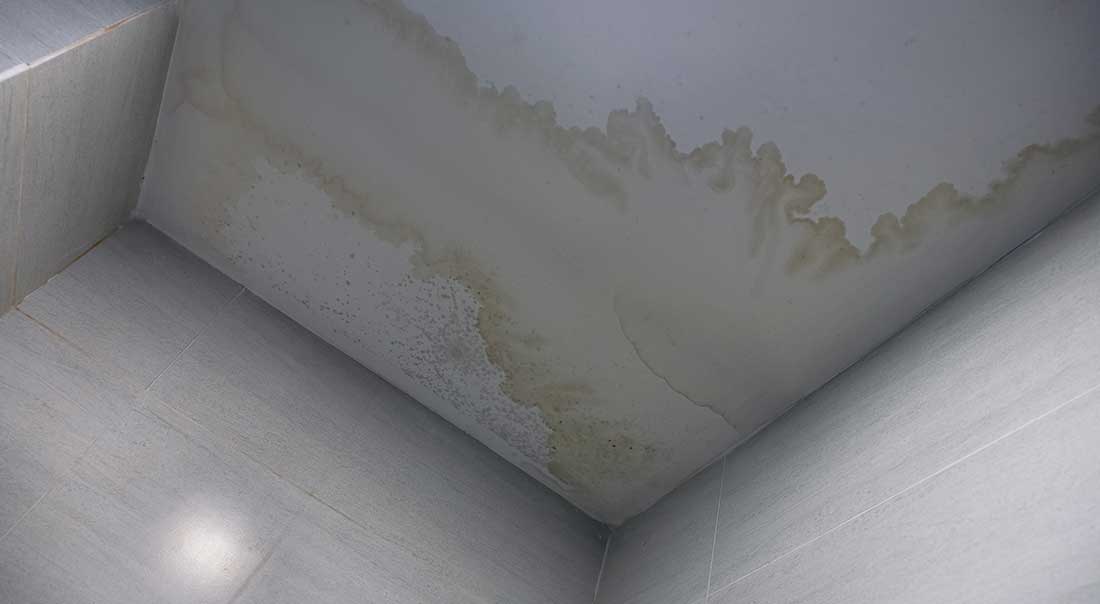 Water leaking caused by roof problem